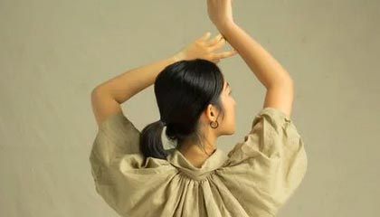 开云体育在线-魔幻昨夜！掘金铁蹄踏碎国足草坪裁判哨声引爆世纪争议