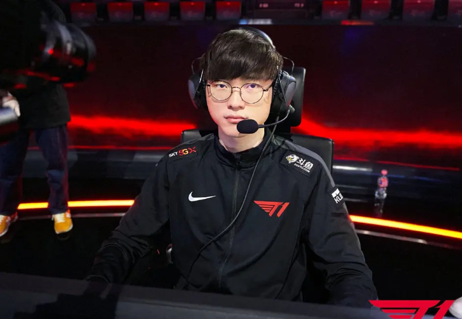 LGD轻取T1，Knight打出惊人五杀强强对话成都决赛之夜，留下经典瞬间