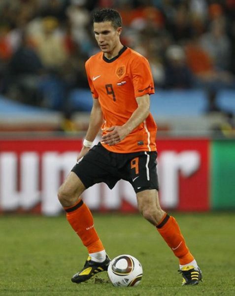 土耳其爆冷塞维利亚,范佩西关键制胜 土耳其爆冷塞维利亚,范佩西关键制胜