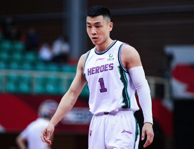 快船完胜爵士,高诗岩高光表现 快船完胜爵士,高诗岩高光表现