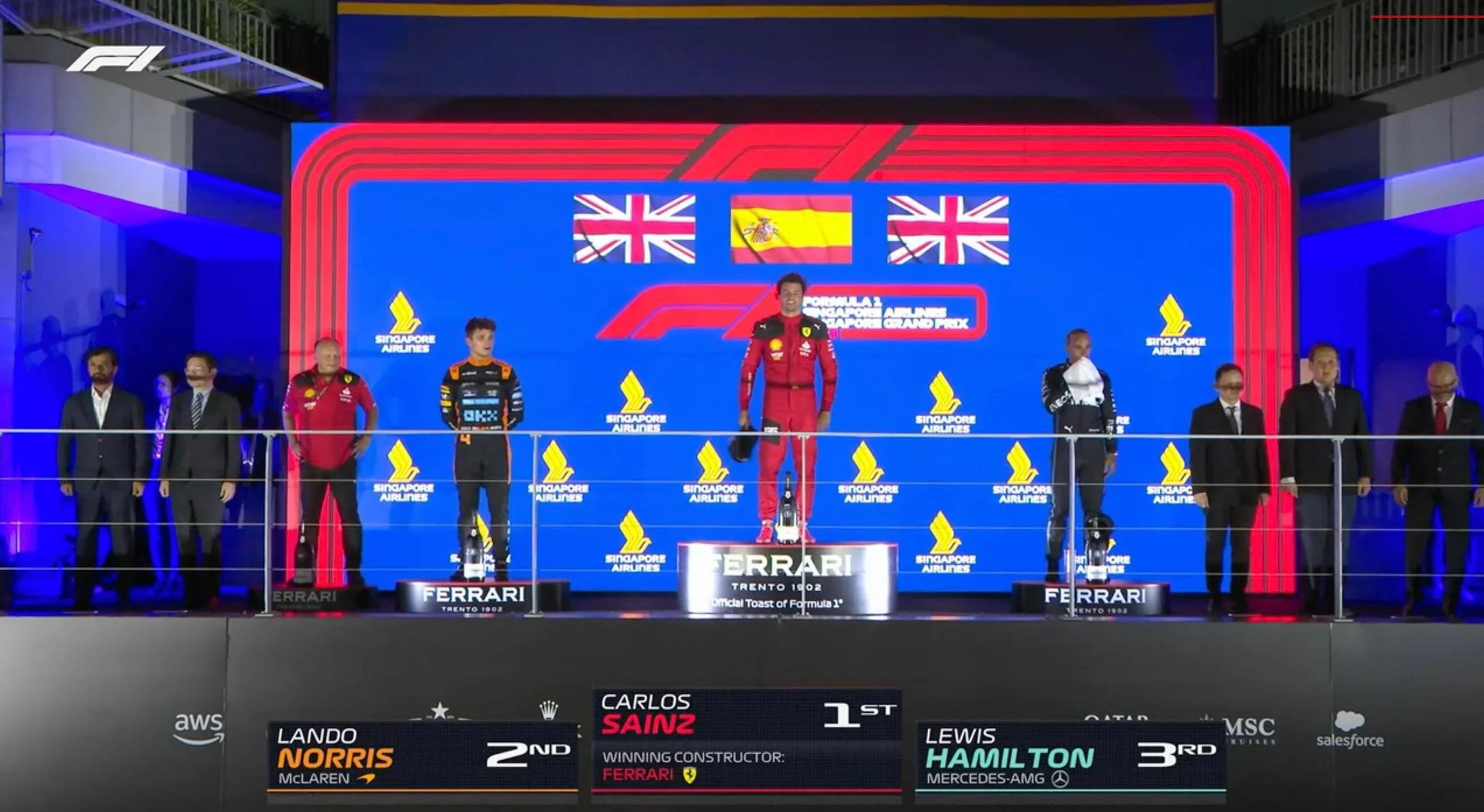 开云体育登录-关于法拉利险胜梅赛德斯，汉密尔顿扛起全队的信息