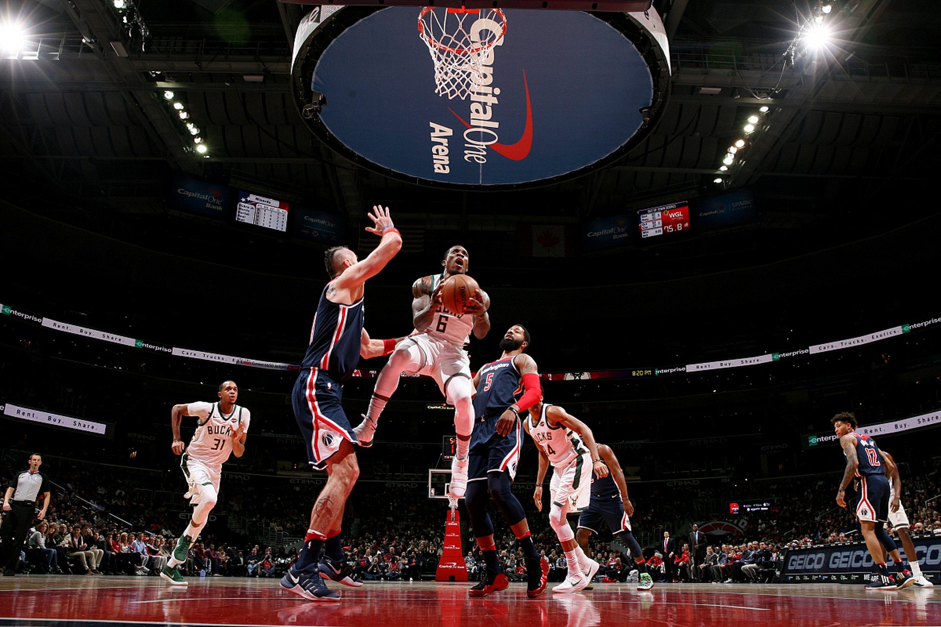 开云-尼克斯横扫新疆队，克莱关键制胜