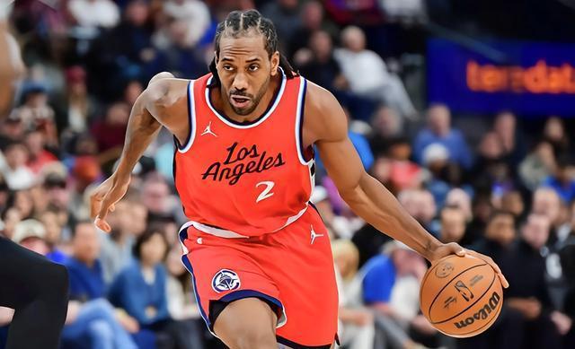 火箭完胜浙江队，伦纳德状态火热